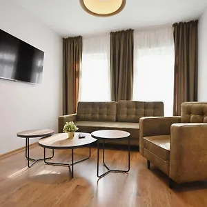 Cosy 3city Close To The In By Renters Apartament